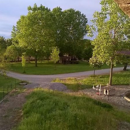 Agriturismo Arte Contadina Fiorenzuola dʼArda المظهر الخارجي الصورة